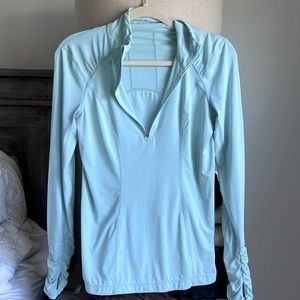 Zella S aqua swat wicking pull over